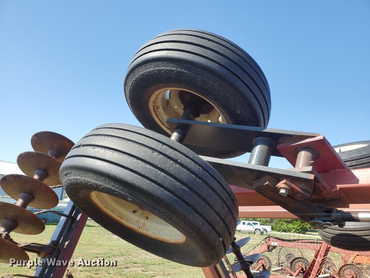 image for item KK9340 1986 International 496  tandem disk