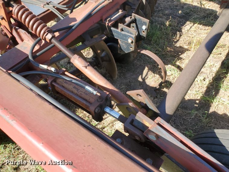 image for item KK9340 1986 International 496  tandem disk