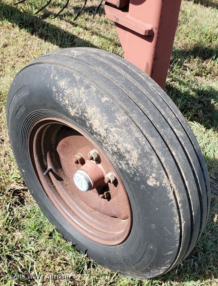 image for item KK9341 Rhino DF12  hay rake