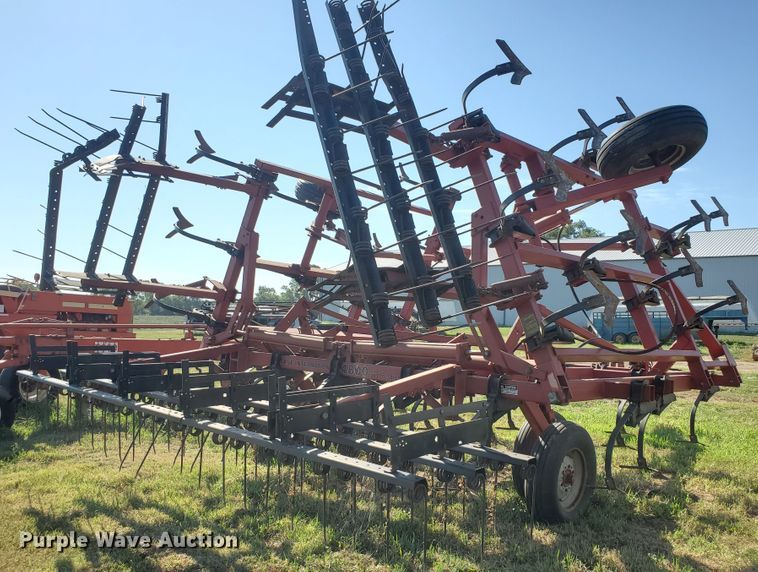 image for item KK9344 1995 Case IH 4800  field cultivator