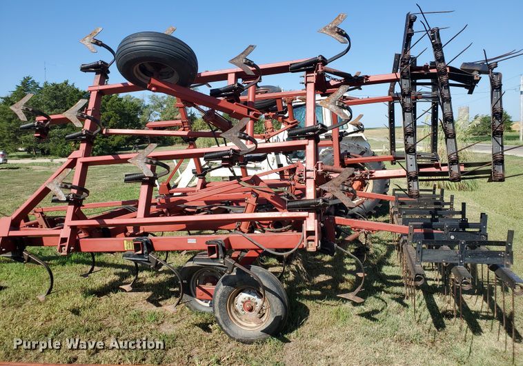 image for item KK9344 1995 Case IH 4800  field cultivator