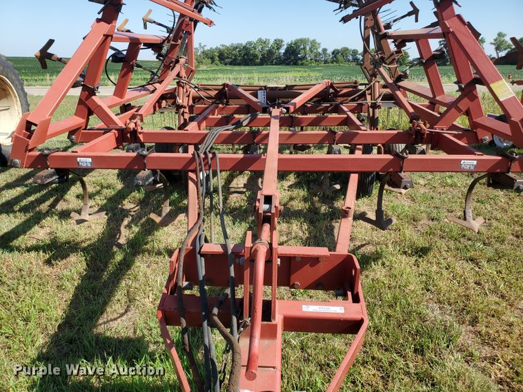 image for item KK9344 1995 Case IH 4800  field cultivator