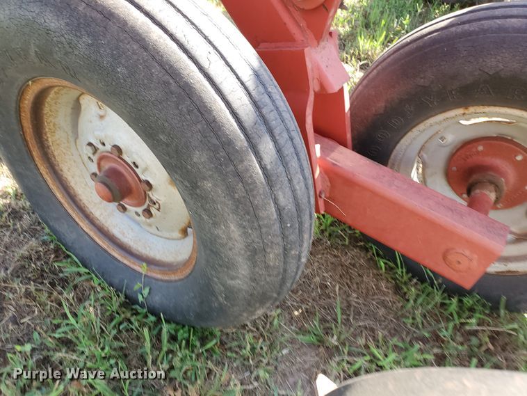 image for item KK9344 1995 Case IH 4800  field cultivator