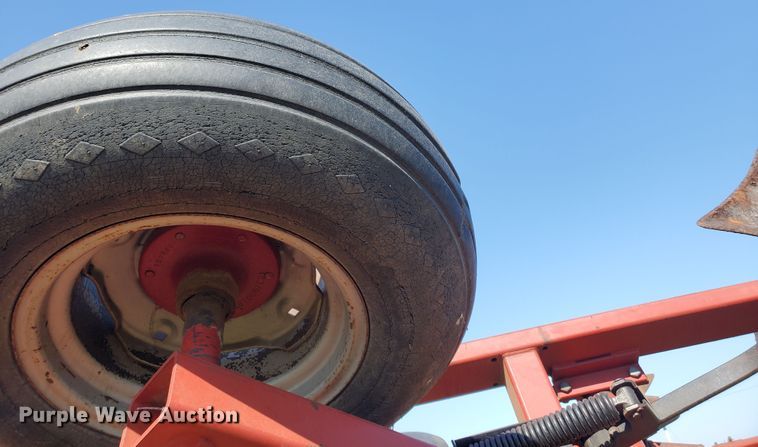 image for item KK9344 1995 Case IH 4800  field cultivator