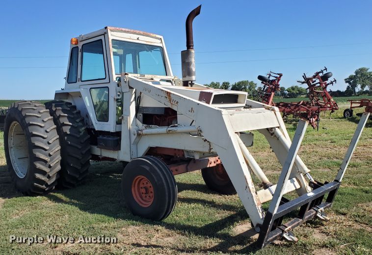 image for item KK9345 1977 Case 1370  tractor