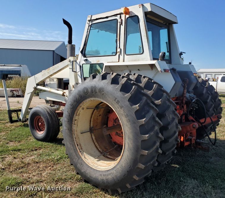 image for item KK9345 1977 Case 1370  tractor