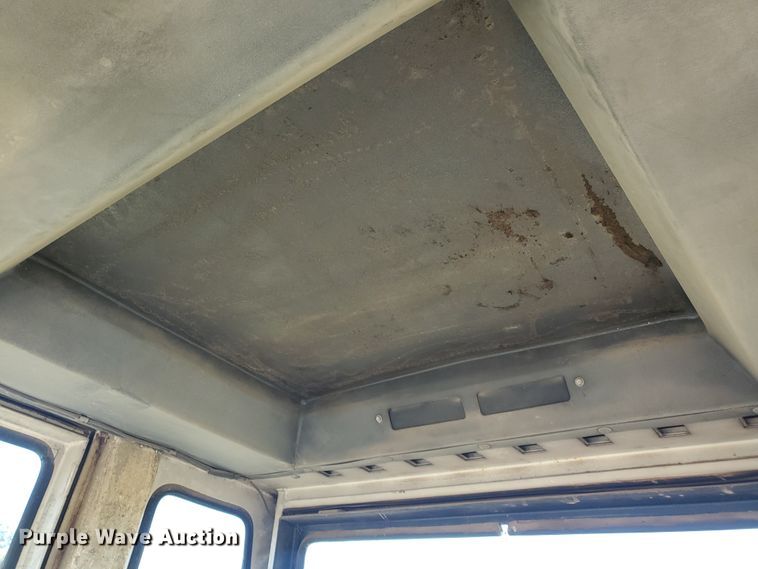 image for item KK9345 1977 Case 1370  tractor