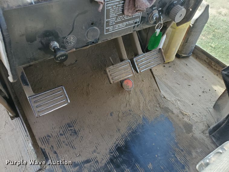 image for item KK9345 1977 Case 1370  tractor