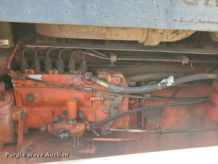 image for item KK9345 1977 Case 1370  tractor