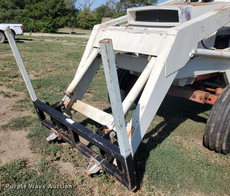 image for item KK9345 1977 Case 1370  tractor