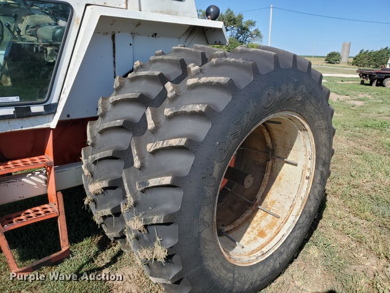 image for item KK9345 1977 Case 1370  tractor