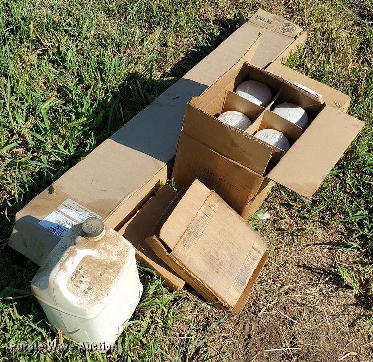 image for item KK9345 1977 Case 1370  tractor