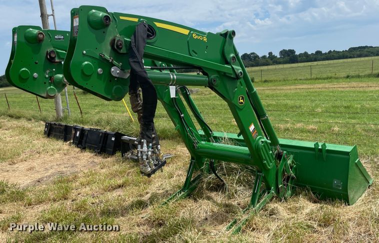 image for item KK9434 John Deere 660R  loader
