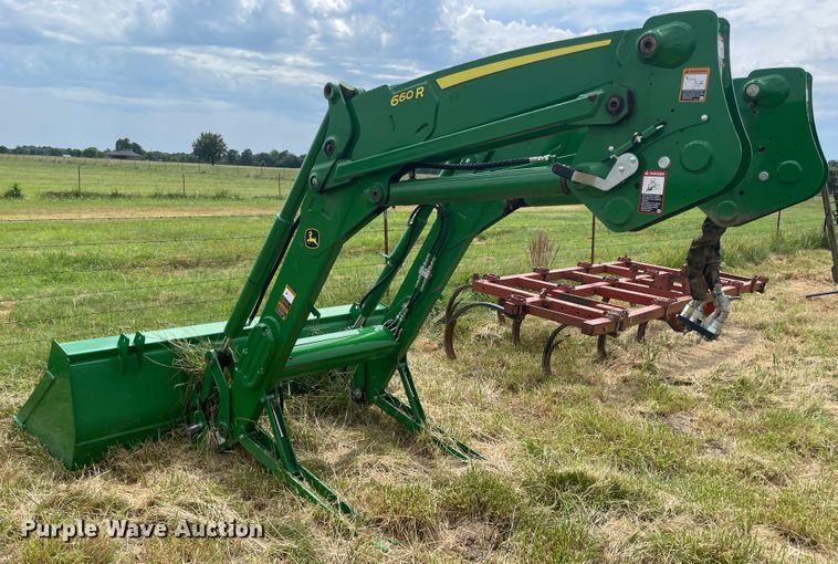 image for item KK9434 John Deere 660R  loader