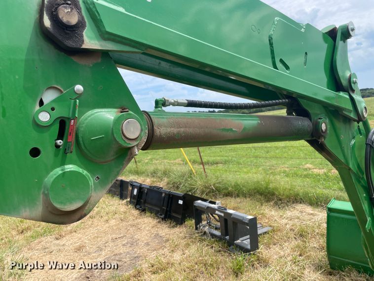 image for item KK9434 John Deere 660R  loader