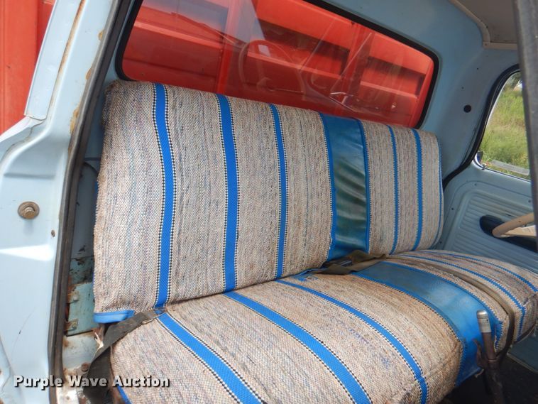 image for item KW9816 1972 Ford F700  grain truck