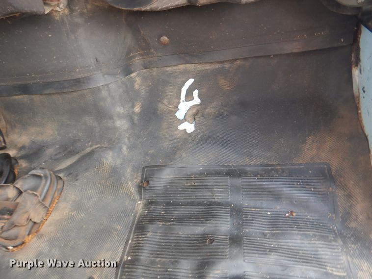 image for item KW9816 1972 Ford F700  grain truck