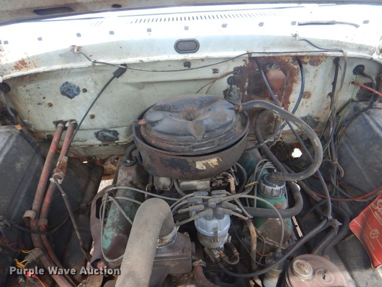 image for item KW9816 1972 Ford F700  grain truck