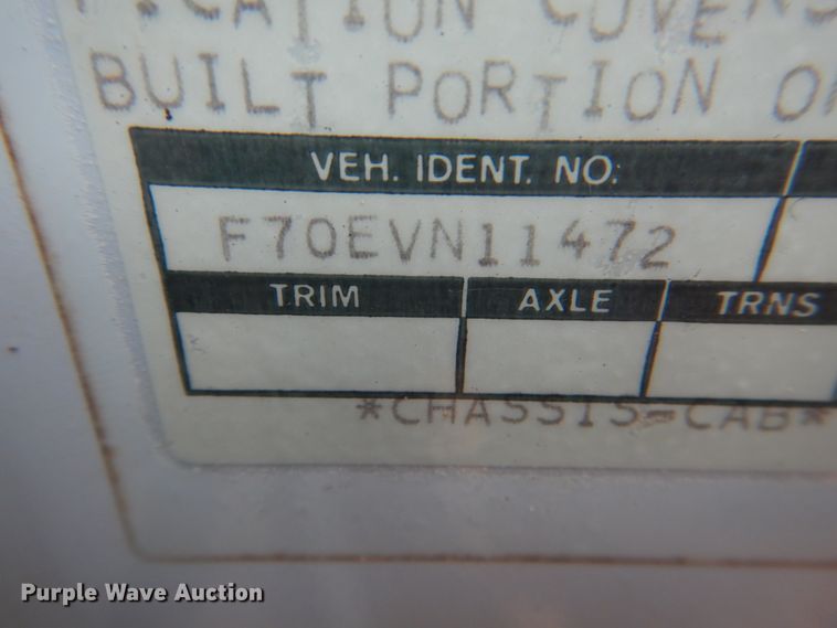 image for item KW9816 1972 Ford F700  grain truck