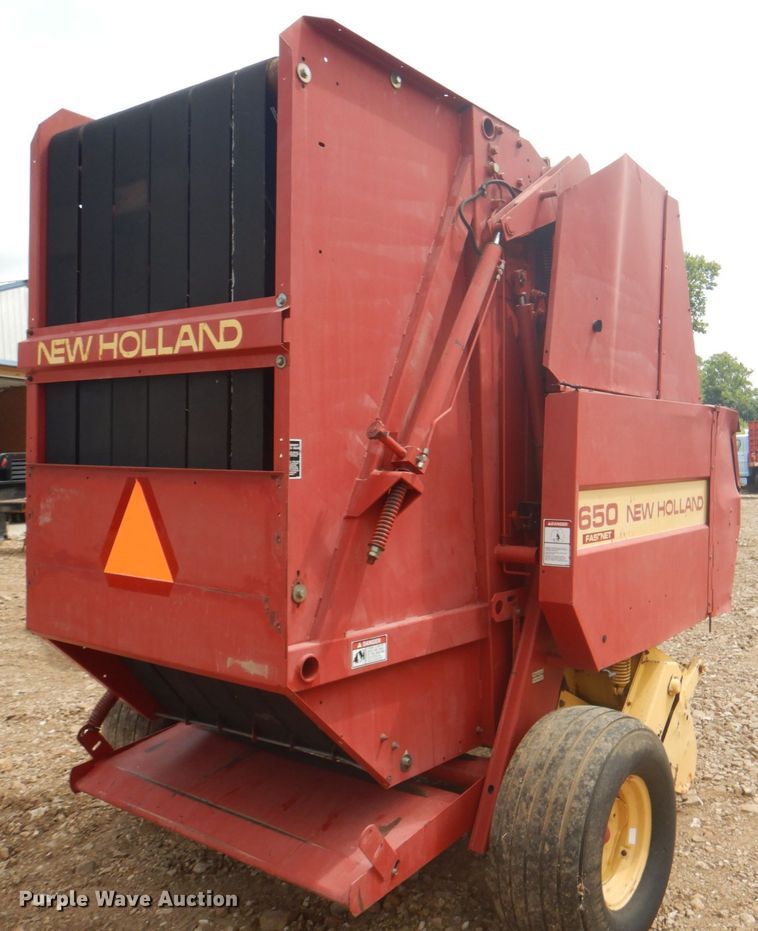 image for item KW9822 1995 New Holland 650 Fastnet  round baler