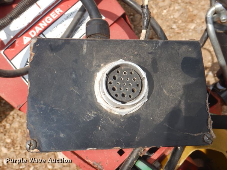 image for item KW9822 1995 New Holland 650 Fastnet  round baler