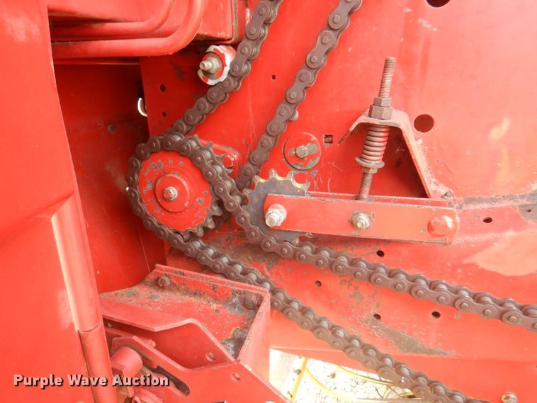 image for item KW9822 1995 New Holland 650 Fastnet  round baler