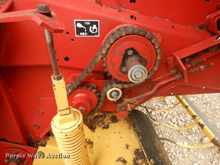 image for item KW9822 1995 New Holland 650 Fastnet  round baler