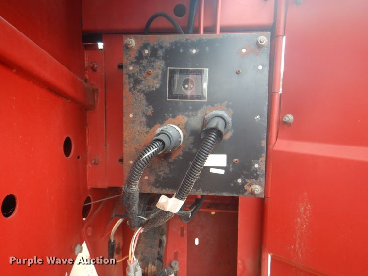 image for item KW9822 1995 New Holland 650 Fastnet  round baler