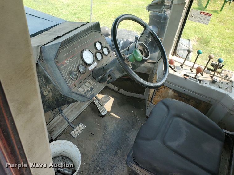image for item KY9146 1985 Versatile 976  4WD tractor