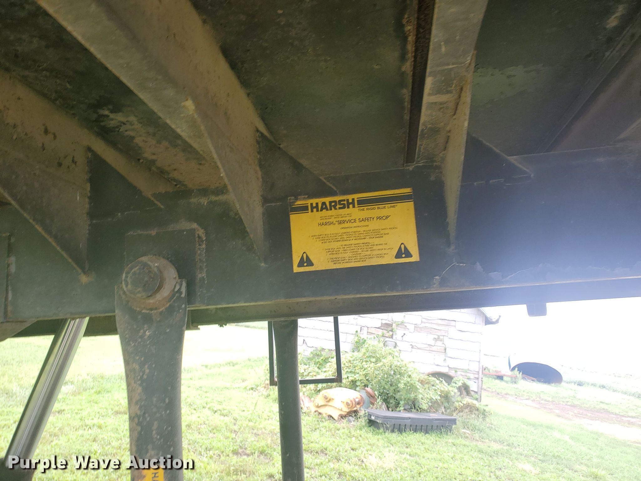 Scott grain bed in Norway, KS Item IT9829 sold Purple Wave