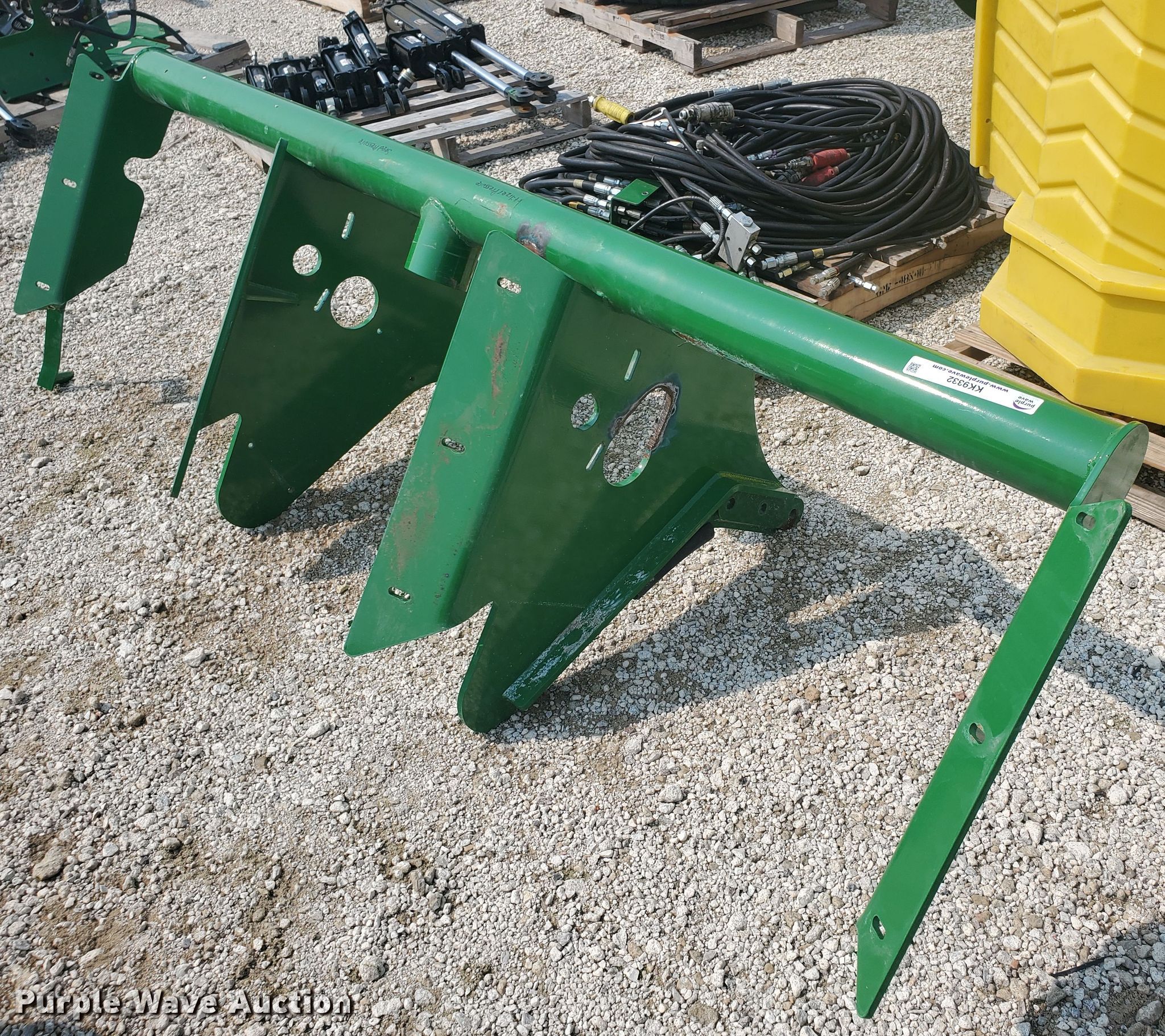 Great Plains air manifold in Assaria, KS Item KK9332 sold Purple Wave