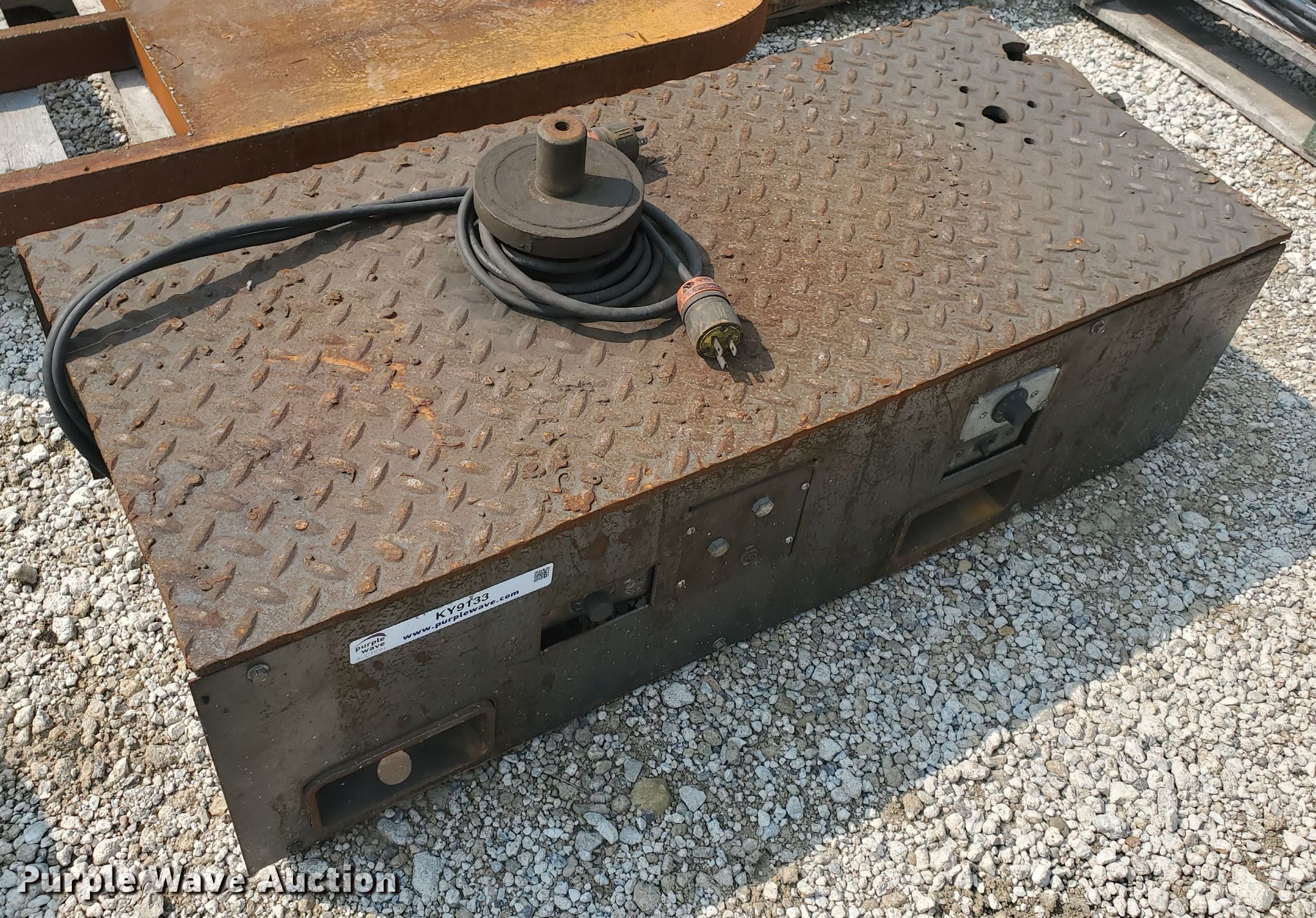 Turning machine in Assaria, KS Item KY9133 sold Purple Wave