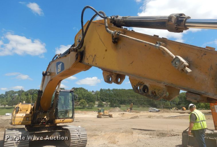 image for item DI1093 2008 Caterpillar 330DL  excavator