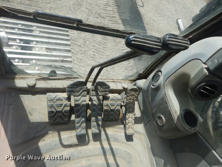 image for item DI1093 2008 Caterpillar 330DL  excavator