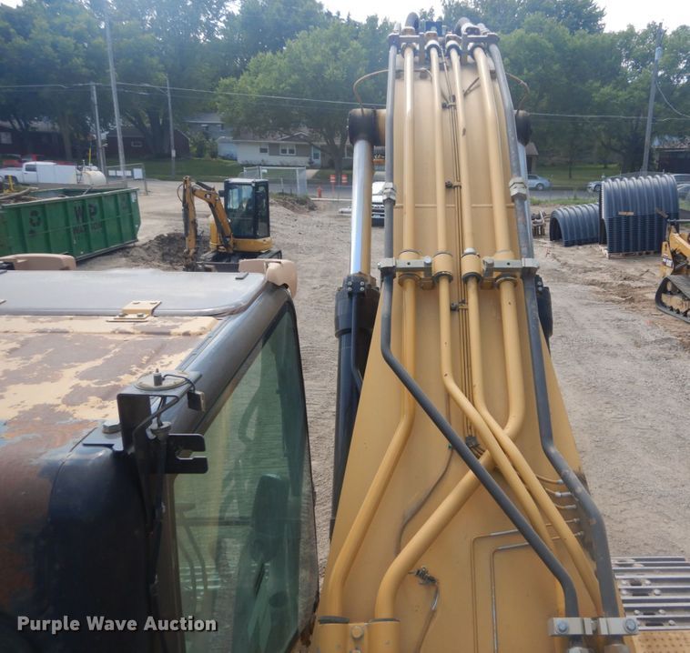 image for item DI1093 2008 Caterpillar 330DL  excavator