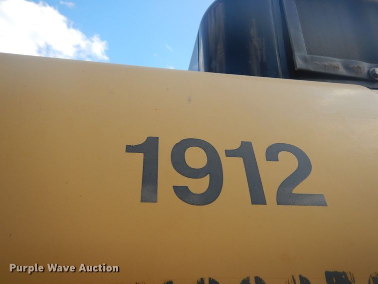 image for item DI1093 2008 Caterpillar 330DL  excavator