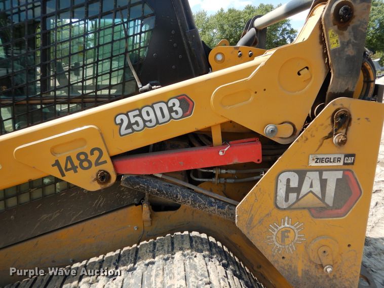 image for item DI1097 2019 Caterpillar 259D3 Plus  tracked skid steer loader