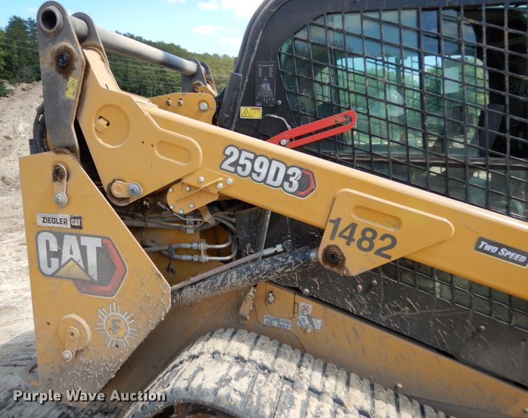 image for item DI1097 2019 Caterpillar 259D3 Plus  tracked skid steer loader