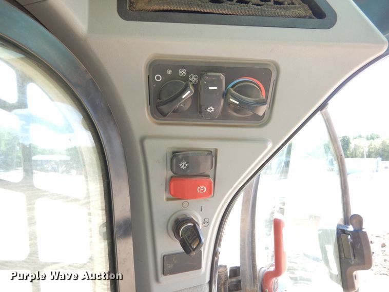 image for item DI1097 2019 Caterpillar 259D3 Plus  tracked skid steer loader