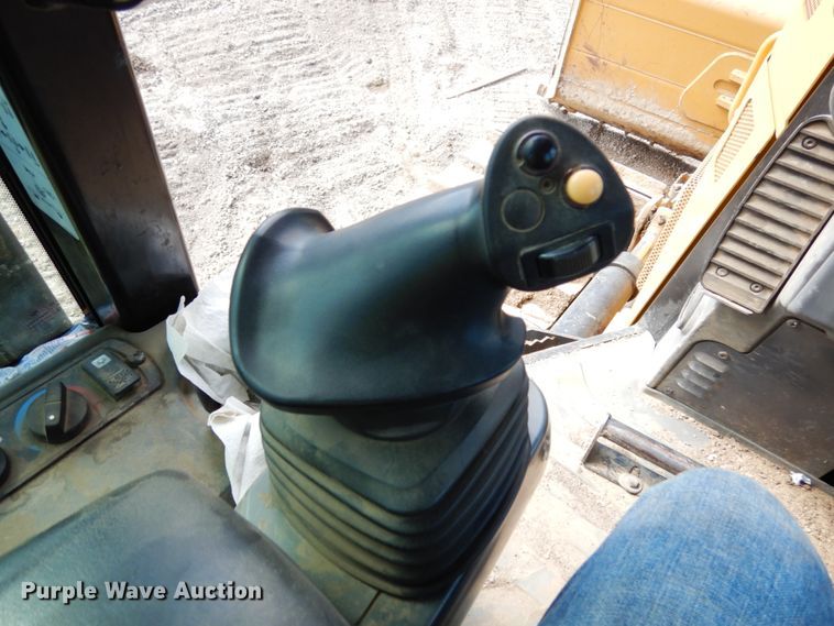 image for item DI1098 2012 Caterpillar D5K2 LGP  dozer