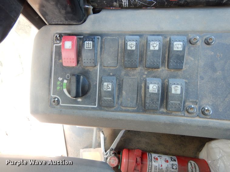 image for item DI1098 2012 Caterpillar D5K2 LGP  dozer