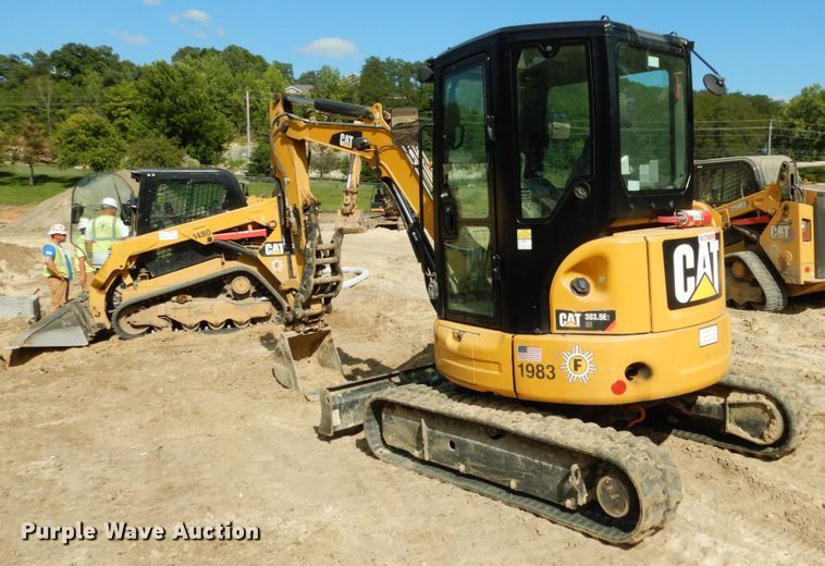 image for item DI1102 2017 Caterpillar 303.5 E2  mini excavator
