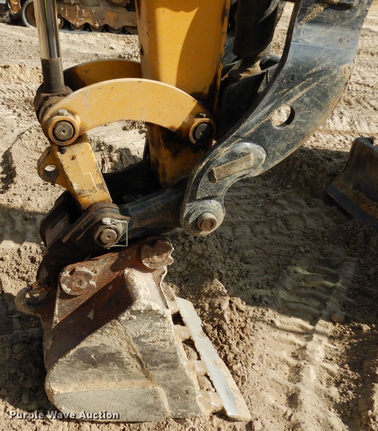 image for item DI1102 2017 Caterpillar 303.5 E2  mini excavator