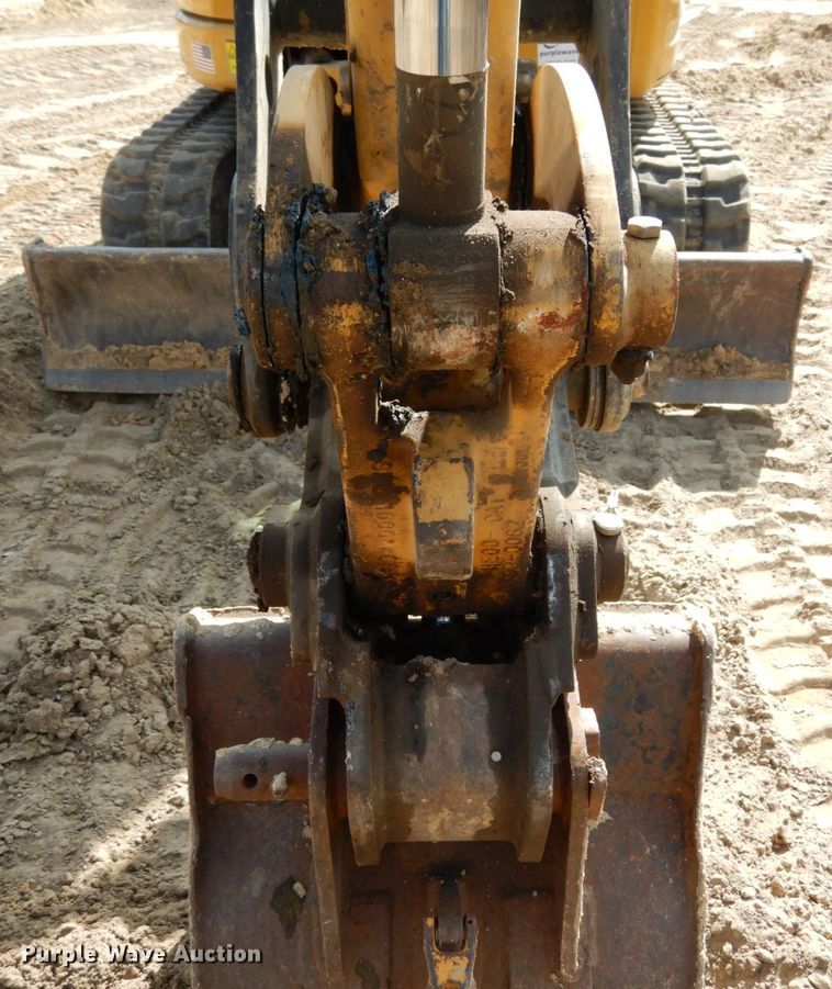 image for item DI1102 2017 Caterpillar 303.5 E2  mini excavator