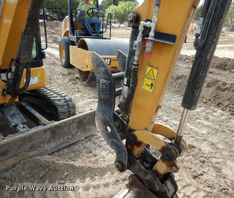 image for item DI1102 2017 Caterpillar 303.5 E2  mini excavator