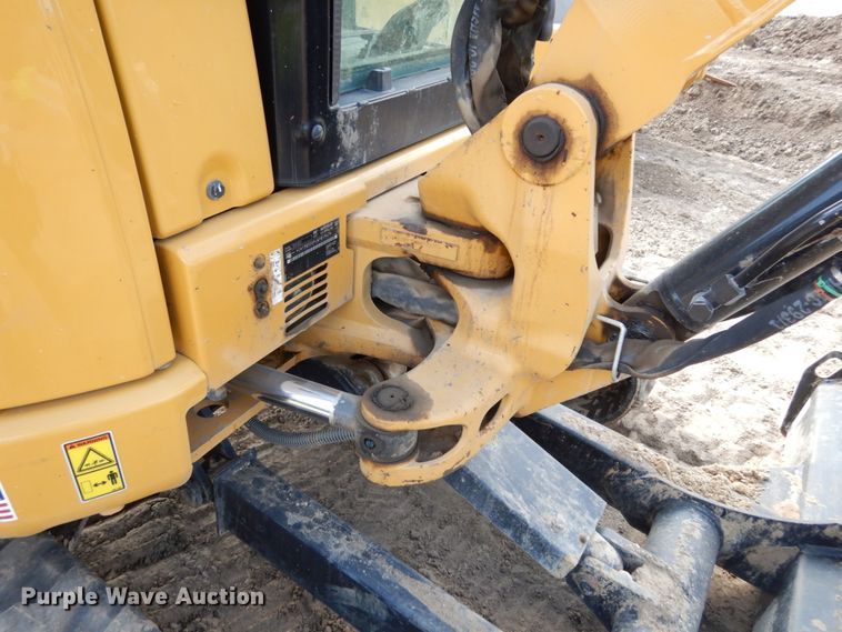 image for item DI1102 2017 Caterpillar 303.5 E2  mini excavator
