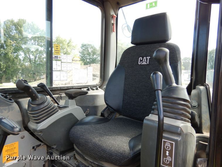 image for item DI1102 2017 Caterpillar 303.5 E2  mini excavator