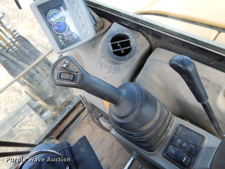 image for item DI1102 2017 Caterpillar 303.5 E2  mini excavator