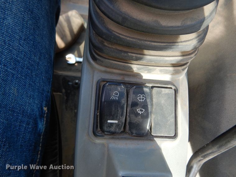 image for item DI1102 2017 Caterpillar 303.5 E2  mini excavator