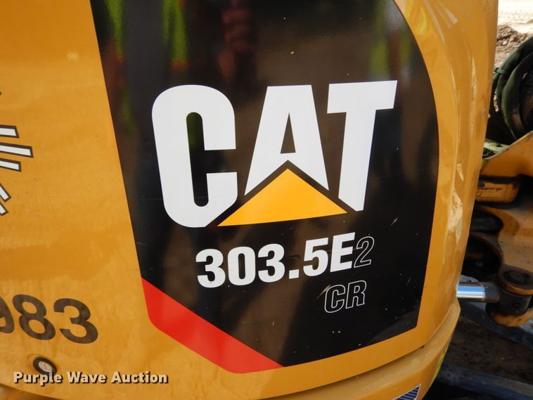 image for item DI1102 2017 Caterpillar 303.5 E2  mini excavator